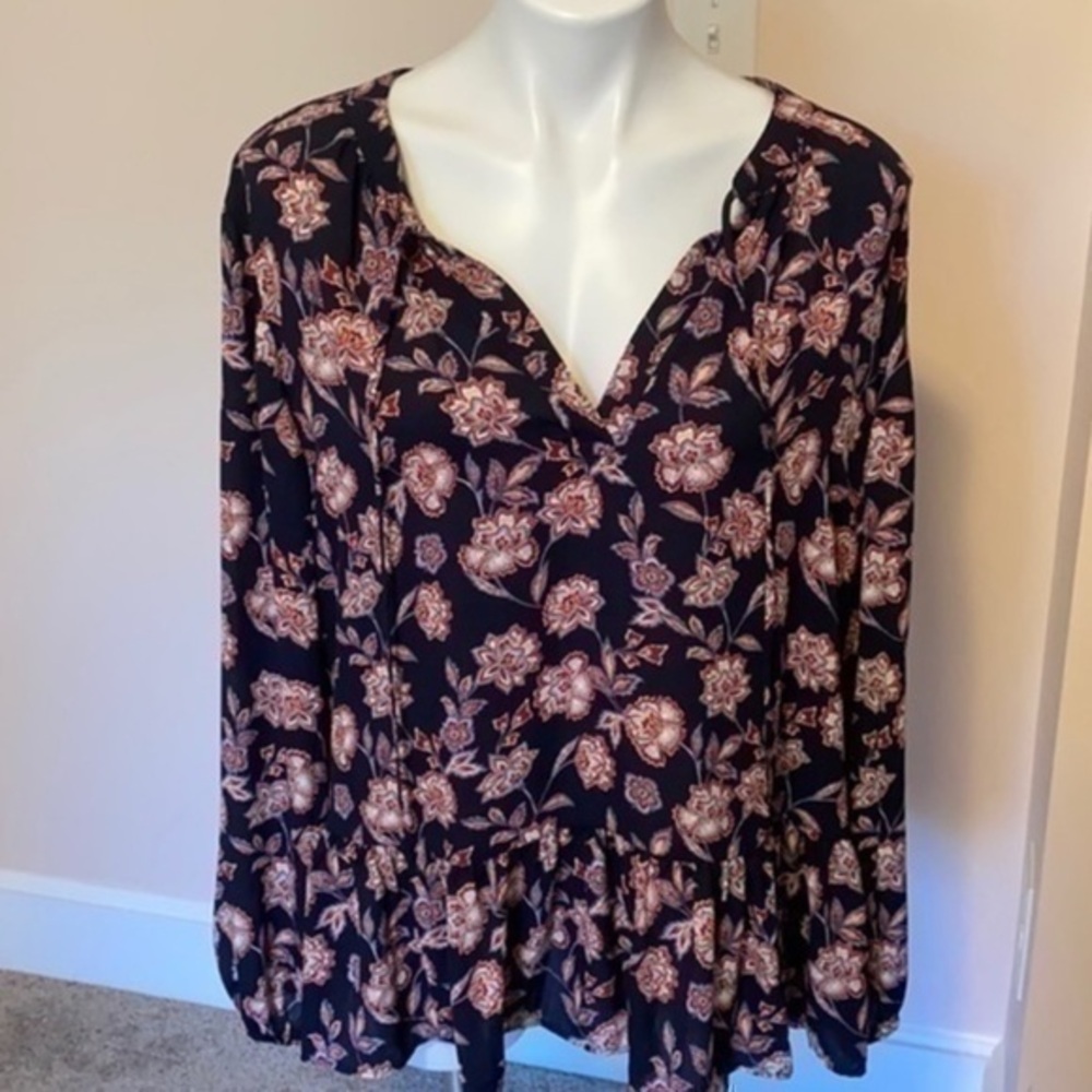 NWT LOFT Paisley Peplum Top